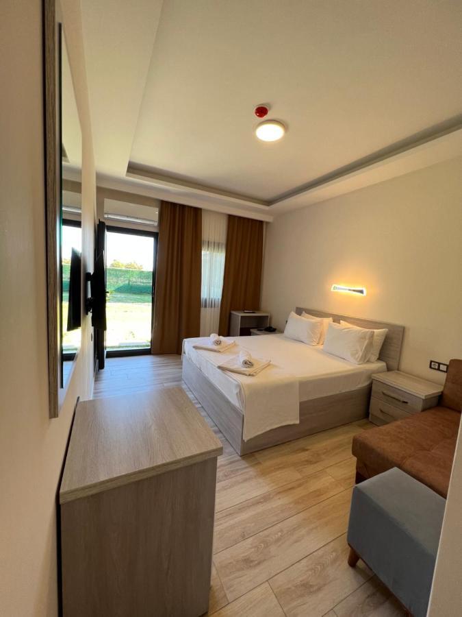 Life Point Hotel Çeşme Esterno foto